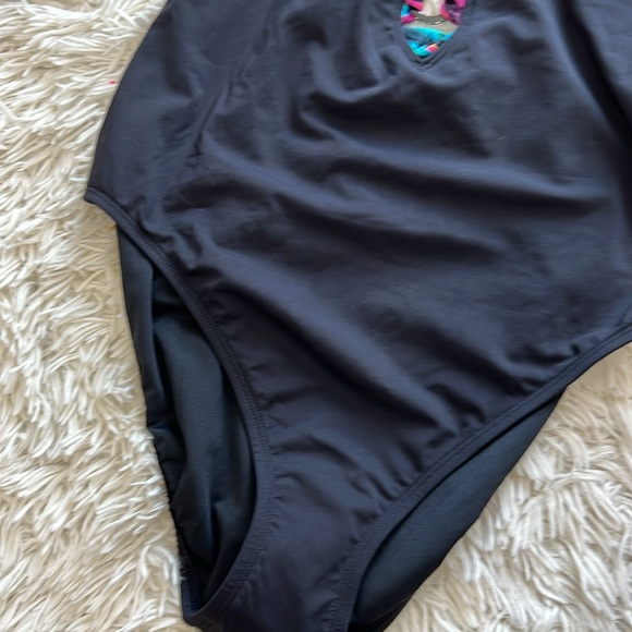 Bleu Rod Beattie Wild Thing Plunge Over The Shoulder Lace Back One Piece Swimsui - Picture 4 of 10